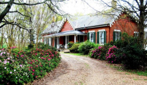 Glenfield Plantation Historic Antebellum Bed and Breakfast, Natchez